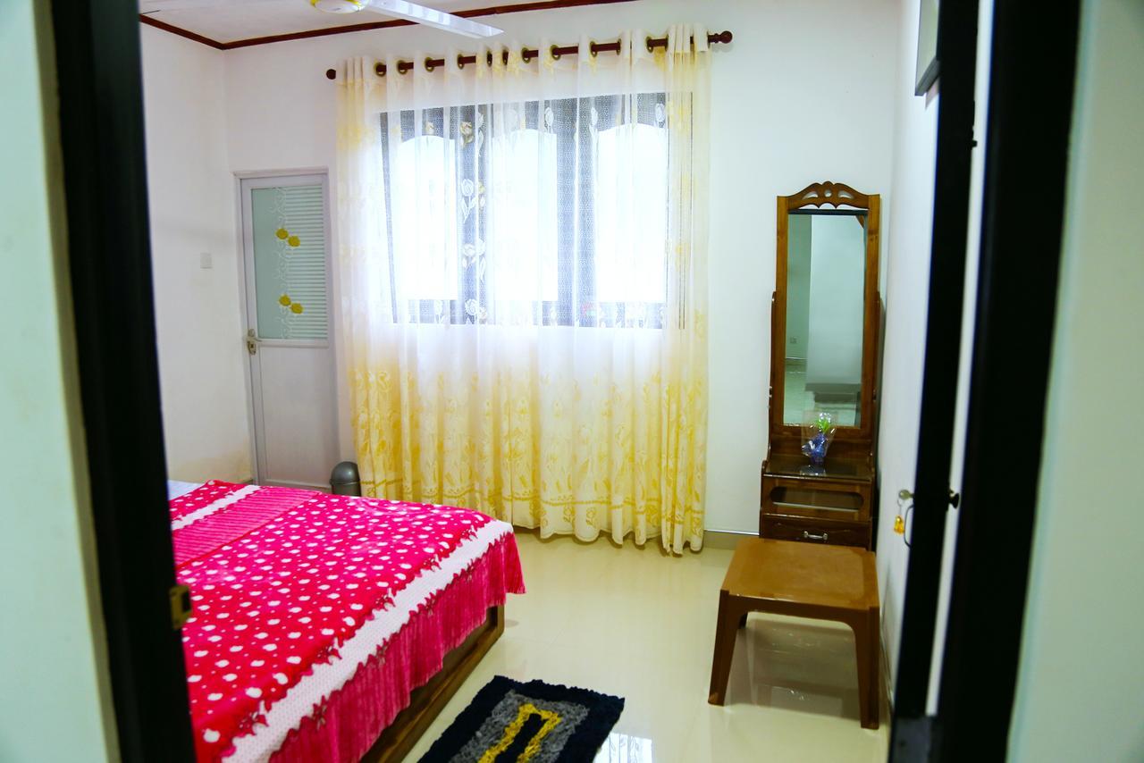 Induruwa Villa Bentota Exterior photo